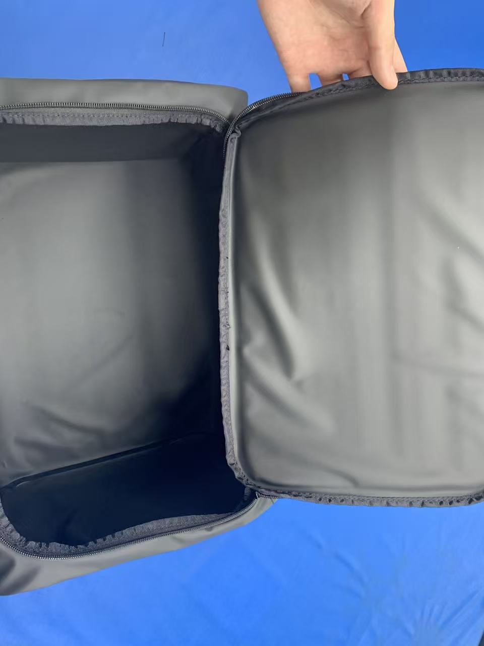 داخل یک کولر نرم جوش داده شده تولید در Sealock
